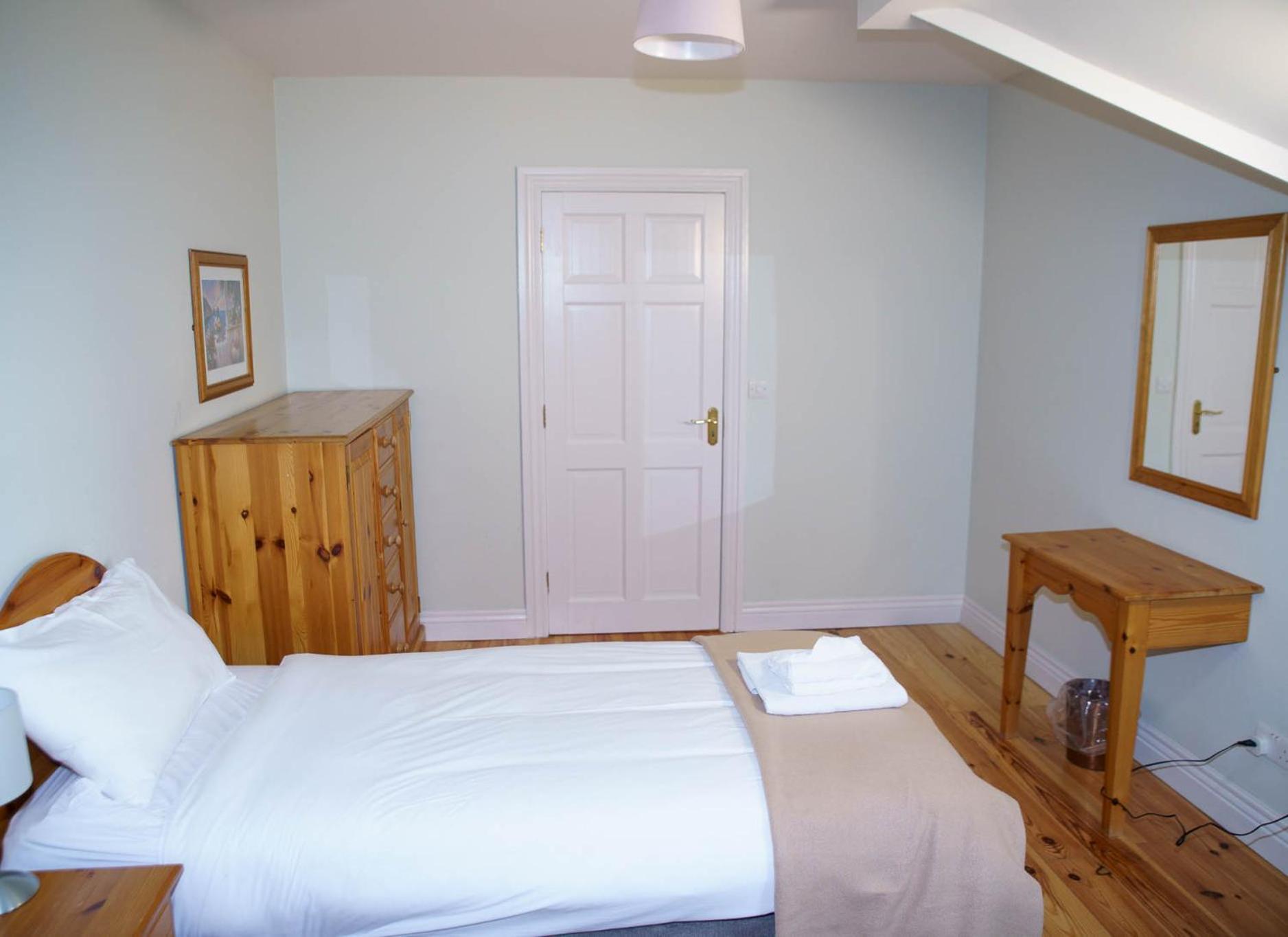 Courtyard Homes 3 Bed By Trident Homes Hébergement de vacances